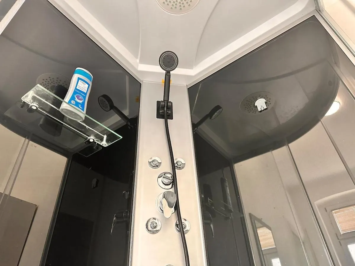 Spacious Netflix Apartment For Up To 4 People With Massage Shower Vienna