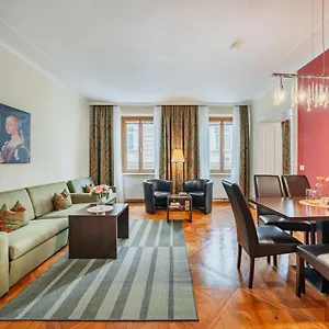 Serviced Josefstadt Апартаменты